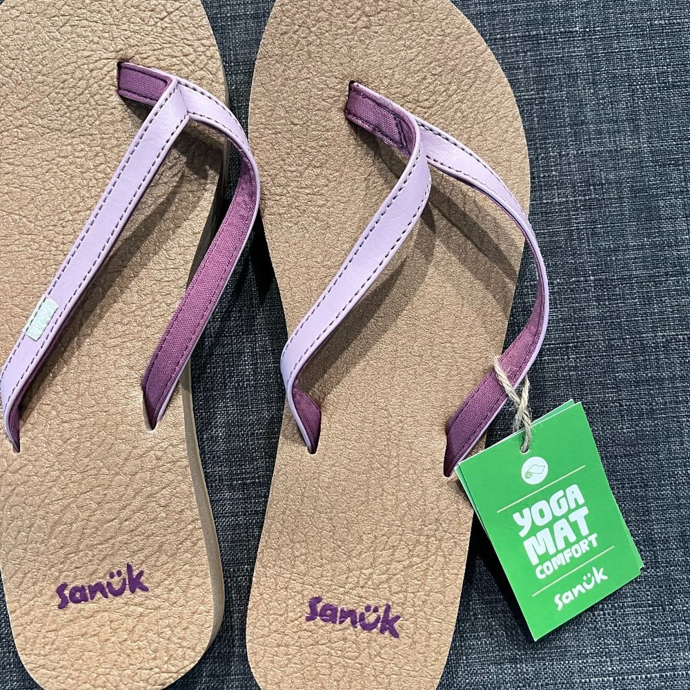 Sanuk Spree Women's Flip Flop - Purple Strap Size 7